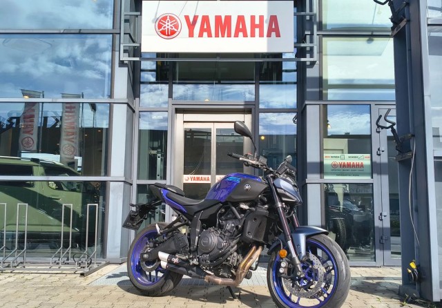 yamaha