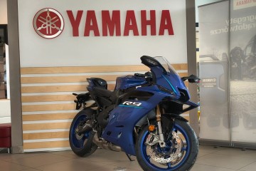 Yamaha R9 od ręki fabrycznie nowy