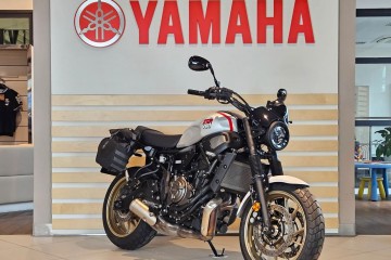 700 | Legacy | 2023 rok produkcji | Wydech IXIL | Niski przebieg |