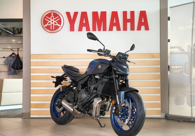 yamaha