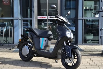 Skuter elektryczny odpowiednik 50ccm kat. AM Yamaha Neos